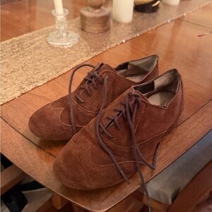 G.H. Bass & Co. Brown Suede Women's Flats
